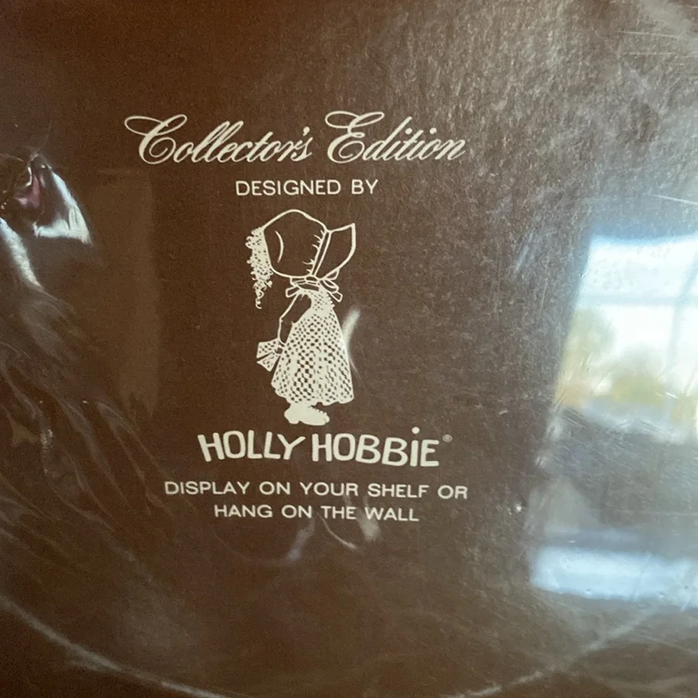 Holly Hobbie Collections Vintage 1974 Nothing Last Longer than a Happy Memory